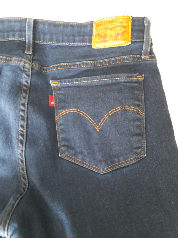 Ladies levi's 714 straight leg | in 